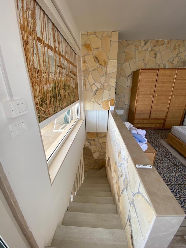 Casa Vacanze Illiria A Roca Vecchia Vicinissima Al Mare Exterior foto